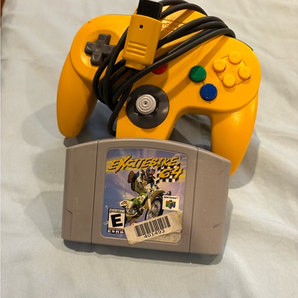 Nintendo Other - Nintendo Yellow Controller, Rumble Pack, with Excitebike 64 Game